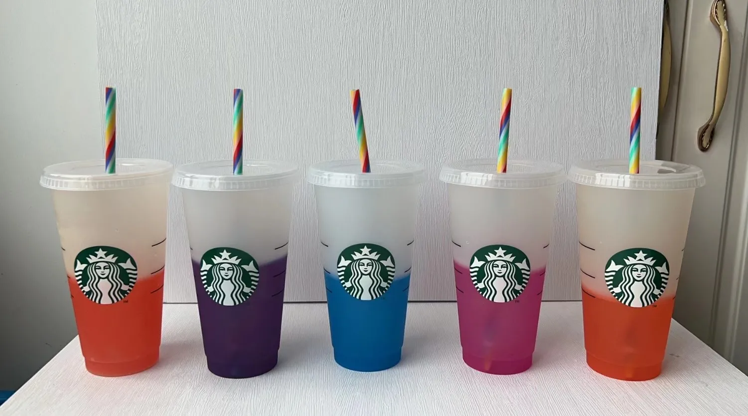Starbucks Mermaid Goddess 24oz Plastic Mugs Tumbler Gift Lid Reusable Clear Drinking Flat Bottom Straw Color Changing Flash Black Cups high quality