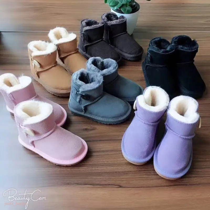NOUVELLE de haute qualité Australie Randones Cgg Boots Tube Middle Fashion Fonction des femmes chaudes pour hommes pour enfants
