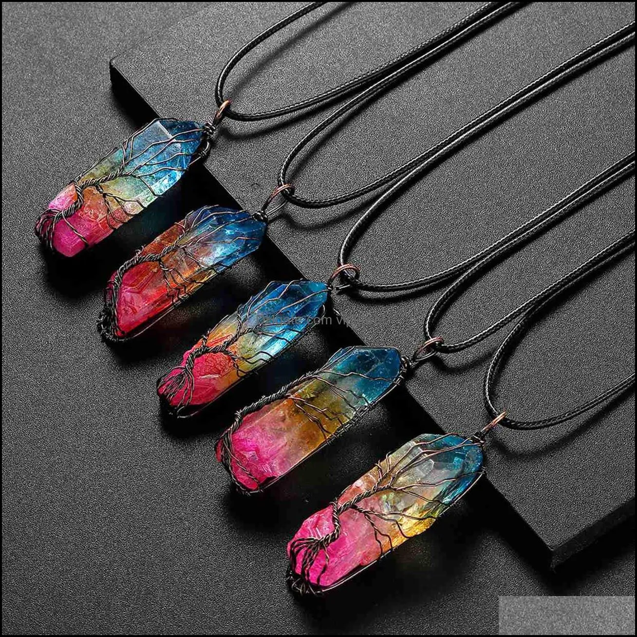 Pendanthalsband Tree of Life Titanium Coated Rainbow Rock Quartz Chakra Crystal Necklace Copper Wire Wrapped Irregar Rough Healing Dhnvk