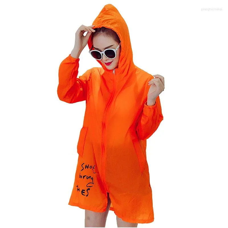 女性のトレンチコート夏の女性の日焼け止め衣料フード付き薄いコートアンチウブトップメスジッパールーズアウター3324