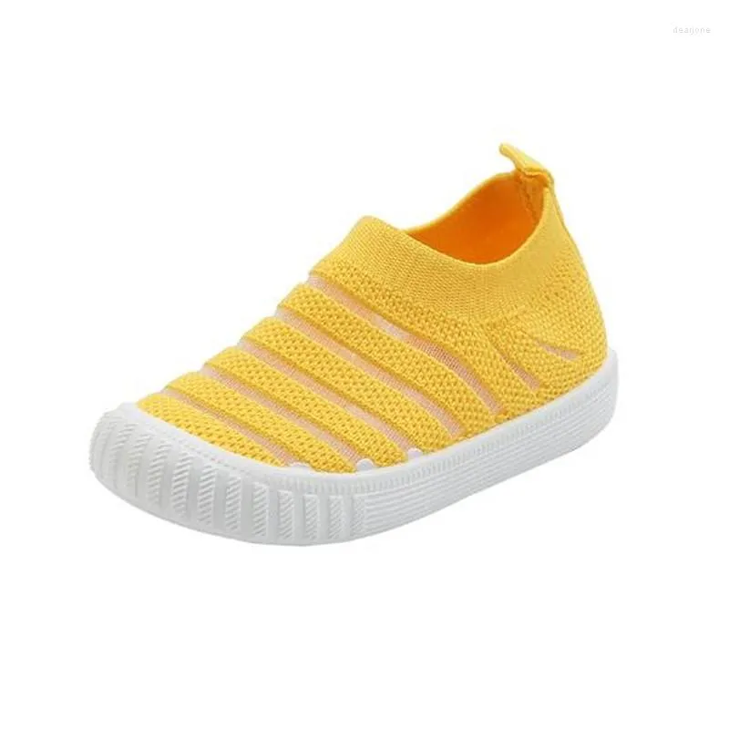 Chaussures de sport printemps automne garçons volant tissu tissé Net filles respirant enfants décontracté étudiant sport maille baskets