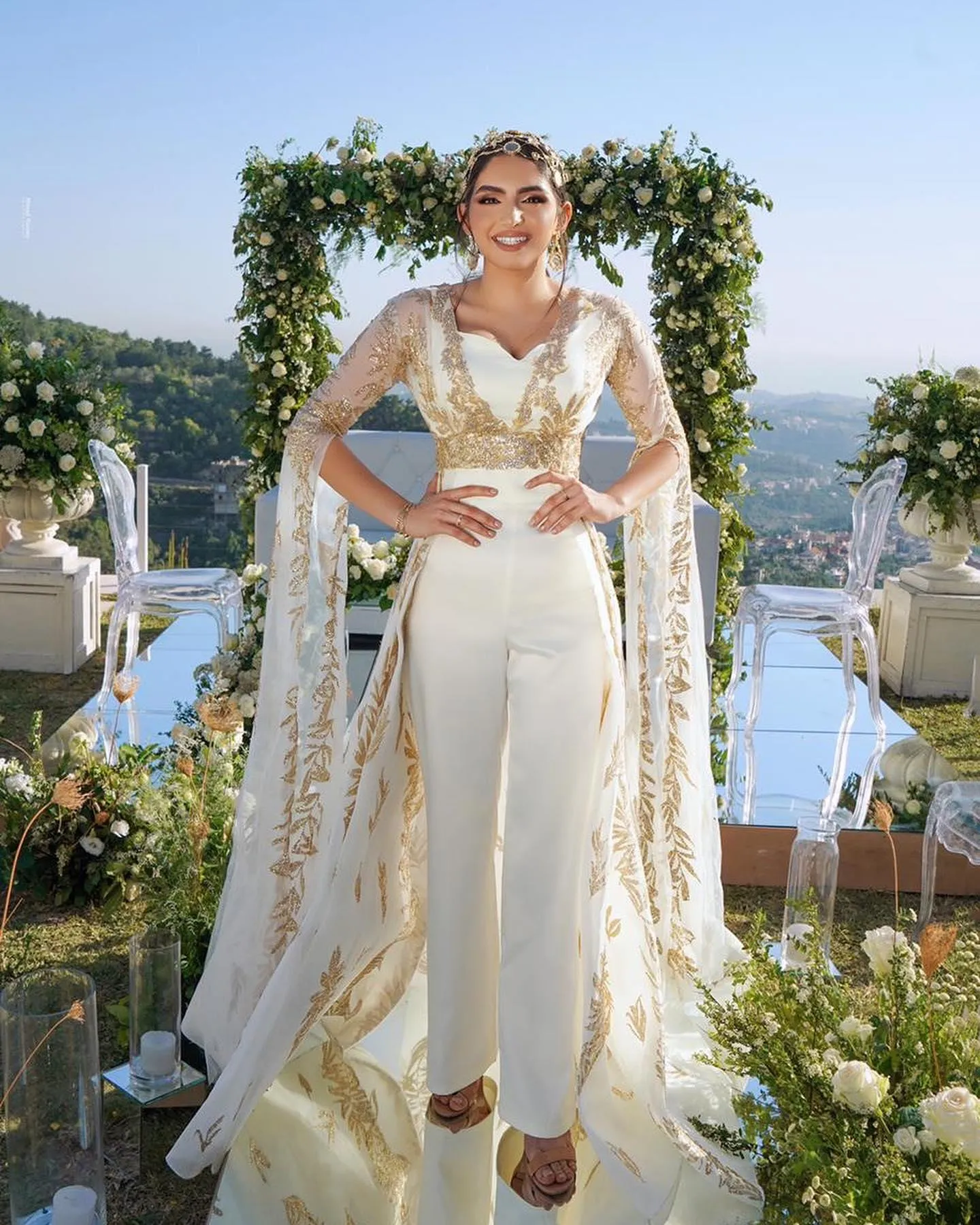 Moderna gonna oversize A Line Abiti da sposa per arabo con pantaloni Paillettes dorate Maniche lunghe Tute Sweetheart Garden Abiti da festa da sposa Vestido De Novia