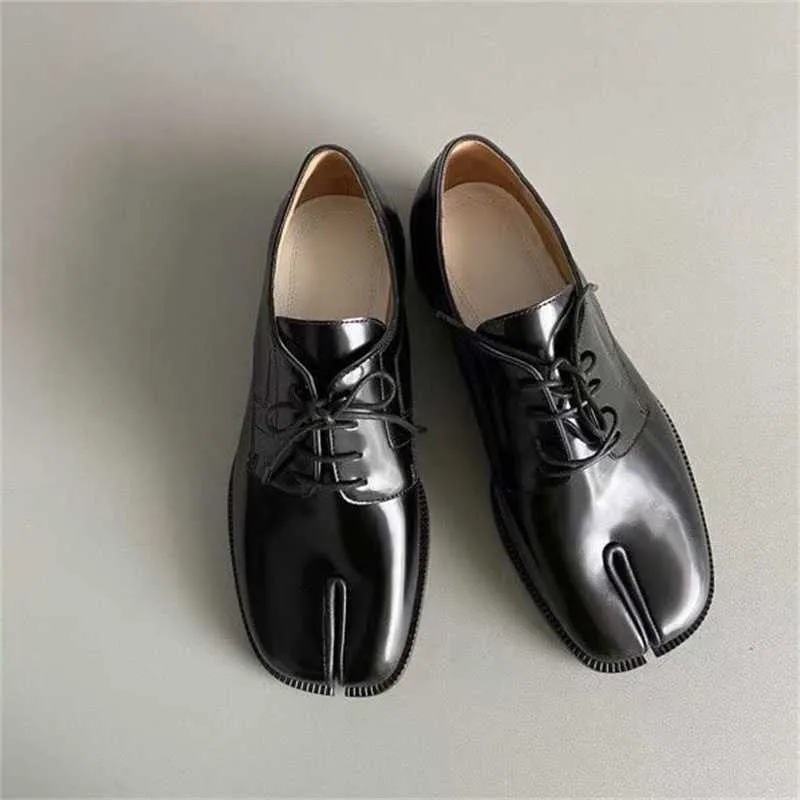 DHgate.com:Margiela Majira shoes Mm6 men women shoes silver DHgate.com:Margiela Majira shoes Mm6 men women shoes silver