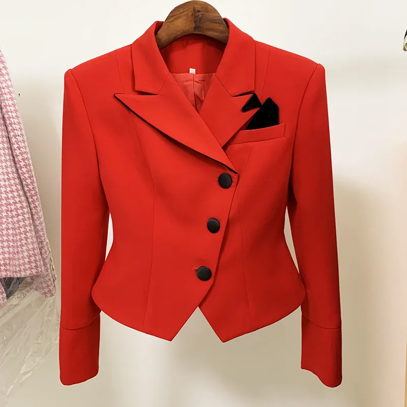 2024 yeni kadın takım elbise cep dekorasyon çantası bez düğmesi ince uyuyan kırmızı kısa tarzı takım elbise