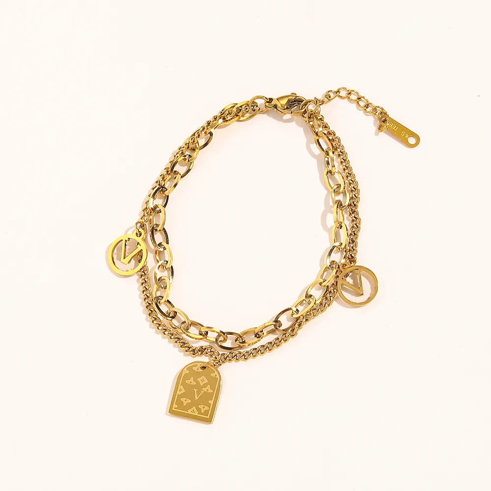 Projektant mody Złota Łańcuch Sier Sier Bracelets Starszy List dla kobiet Multi Color Bransoletę Biżuteria Prezent urodzinowy Louiselies Vittonlies