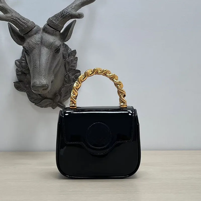 Women s Mini Bag Patent Leather Handbag with Thick Chain Flap Card Holder Wallet Real Leather Clutch with Metal Queen Magnetic Buckle