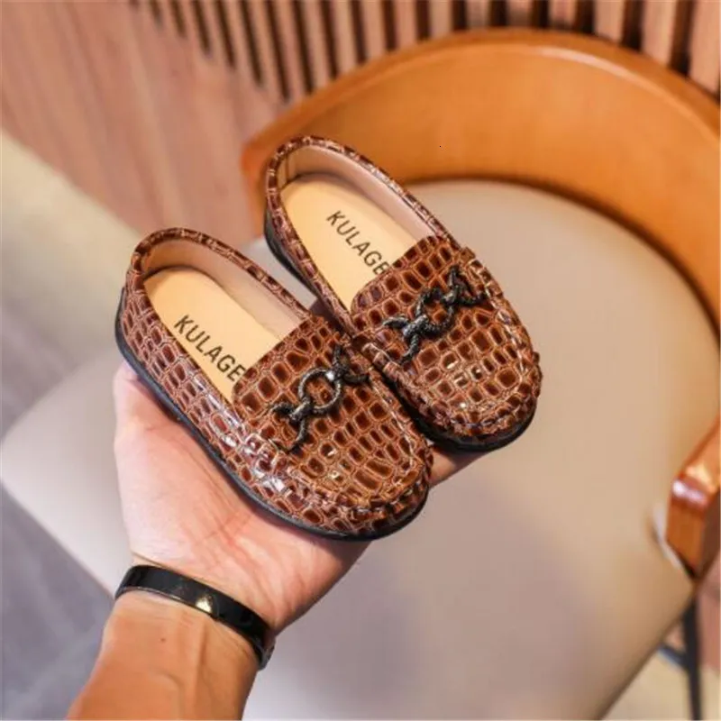 Sneakers Vintage Pu Leather Designer Baby Boys Shoes Slip On Weave Plaid Fashion Kids Formell Dress Toddler 221130