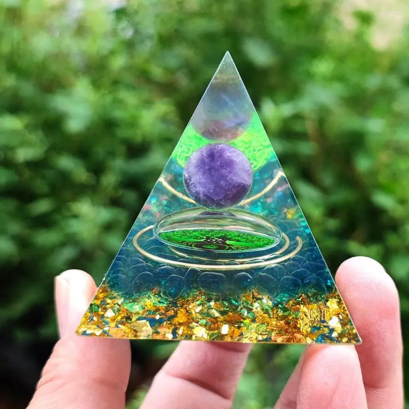 Figurine decorative Piramide di orgone Ametista Peridoto Guarigione Generatore di energia di cristallo Reiki Orgonite Piramide EMF Protezione Meditazione