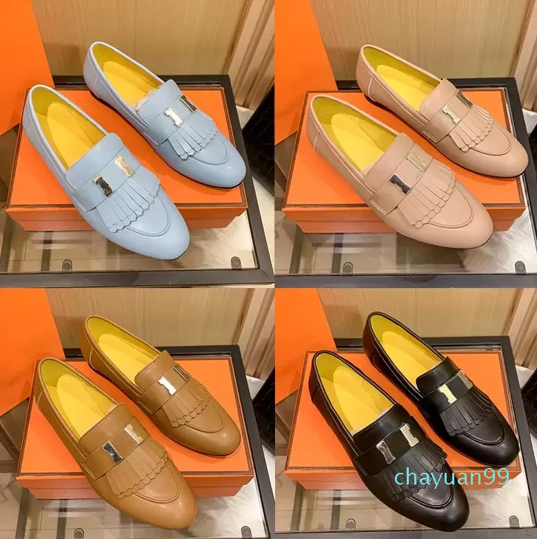 Royal Loafers Chaussures habillées Corail Rose Blanc Bleu Ciel Kaki Argent Métallisé Baskets de mariage de créateurs de luxe pour femmes Baskets de soirée pour femmes en cuir véritable