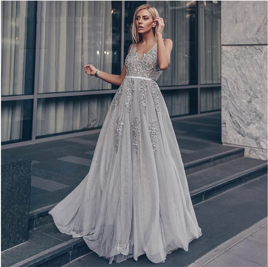 Robe de bal longue en Tulle pour femmes, jolie élégante, ligne A, col en V, dentelle appliquée, Robe de soirée formelle