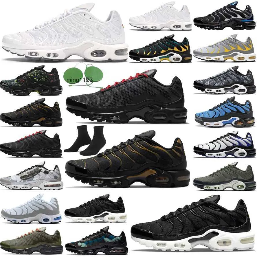 white tns mens