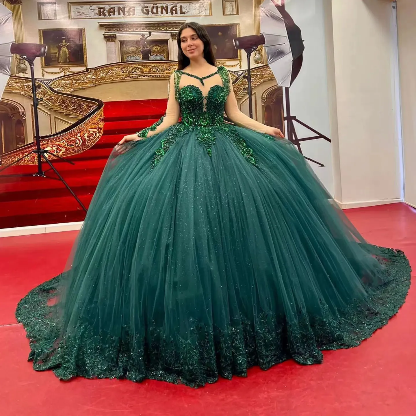 Emerald Green Quinceanera Dresses Ball Jurken Appliques Lace Beads van de schouderafstudeerjurk verjaardagsfeestje prom jurk