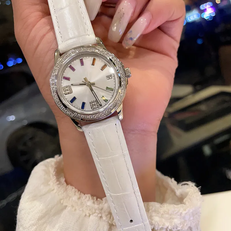 Women Watches Quartz Movement Watch Fashion Wristwatches Stainless Steel Leather Strap Montre de luxe Business Design Diamond Bezel 35mm