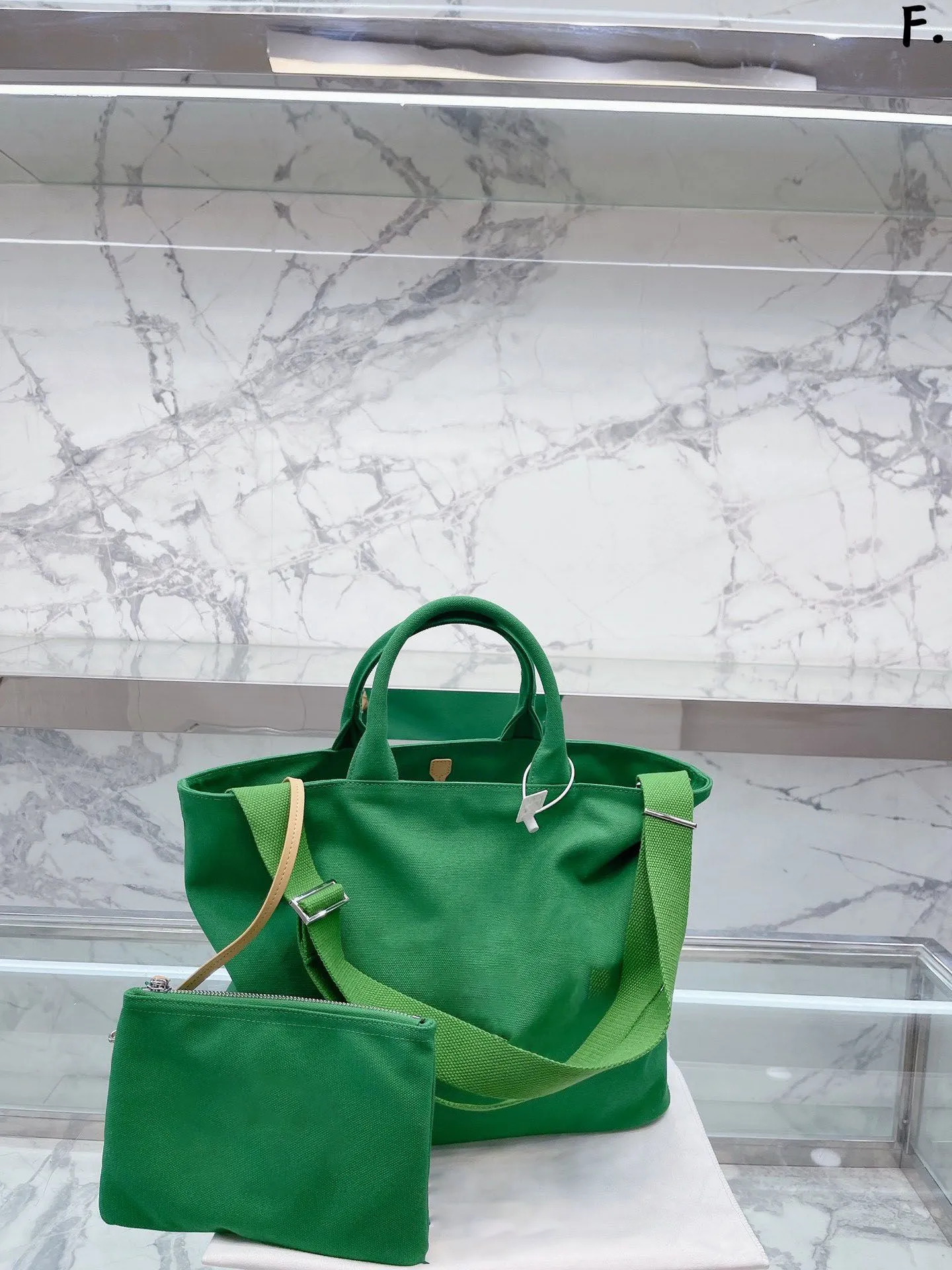 Large capacity volume Shopping Bag Winter luxury designer Tote bag women handbag crossbody fashion with nylon