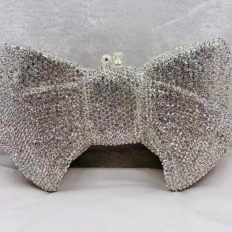 أكياس مسائية 2022 Bowknot Diamond Serbding Bag Clive of Diamonds YLS