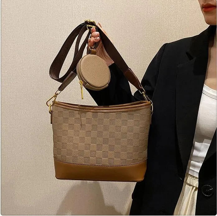 Female Bags Shoulder Bags Messenger Bag Women Bucket Large Capacity Vintage PU Leather Lady Handbag Brown