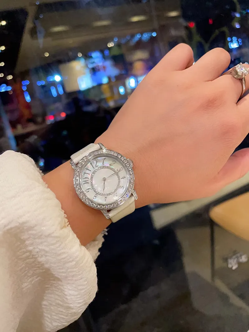 A new series of diamond watches for ladies 35mm case white mother-of-pearlstraps