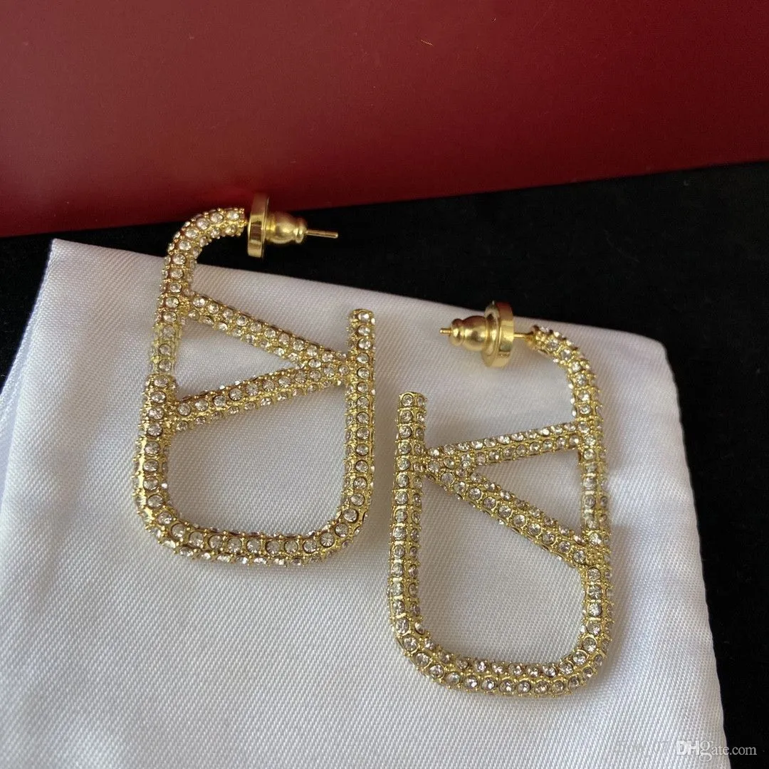 2023 orecchini designer per donna borchia lusso oro a forma di cuore perla cristallo oro doppia lettera V gioielli in argento 925 classico