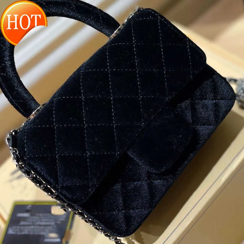 Kadın Lüks Tasarımcıları Tek Omuz Çantaları 2023 Yeni Moda Küçük Elmas Top Dokusal Kadife Zincir Crossbody Çanta Taşınabilir Tote Çanta Fabrika Doğrudan Satış