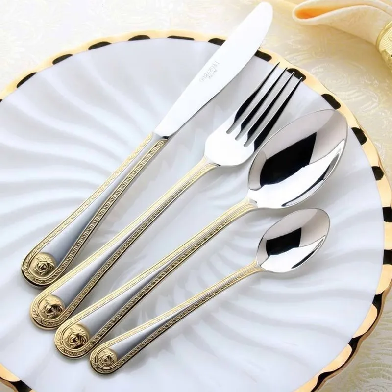 Zestawy naczyń obiadowych 4 PCSSET Zestaw zastawy stołowej Vintage Western Gold Plated Dinner Fork Nóż Golden Cutlery Zestaw grawerowania ze stali nierdzewnej 221203