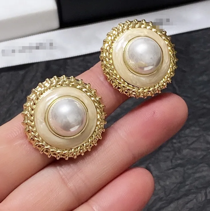 INS Nuovi orecchini di alta gioielleria di lusso per ciondolo da donna k Collana a cuore in oro con perline incise Nuovi orecchini da donna alla moda