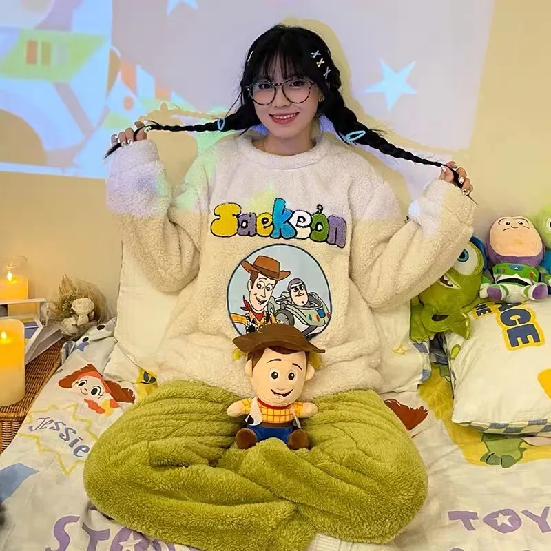 Corée du Sud bain Lightyear dessin animé automne et hiver vêtements de nuit femmes belle épaissie deux pièces en peluche Couple maison costume pijama poudlard