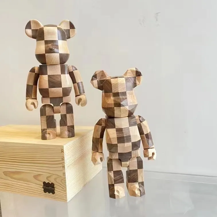 New Spot Game Bear Brick 400% Wood Diamond Chess Checker Caja de madera de gama alta Embalaje Trend Adornos hechos a mano 28CM