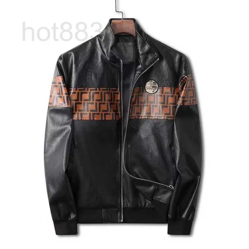 Chaqueta nueva de diseñador de imitación de cuero para hombre, bombardero de diseñador, moda Retro, disfraz informal de calle YIR2