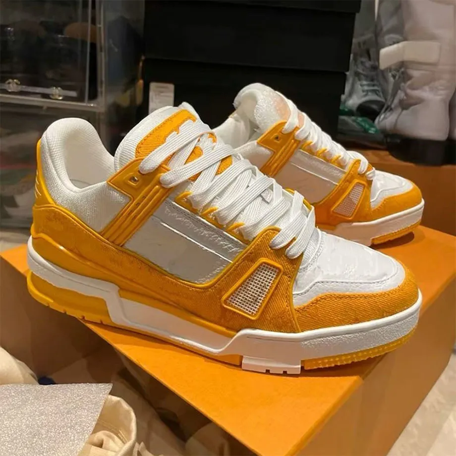 Luxury Designer Yellow Embossed Calfskin Mens Velcro Tennis Shoes