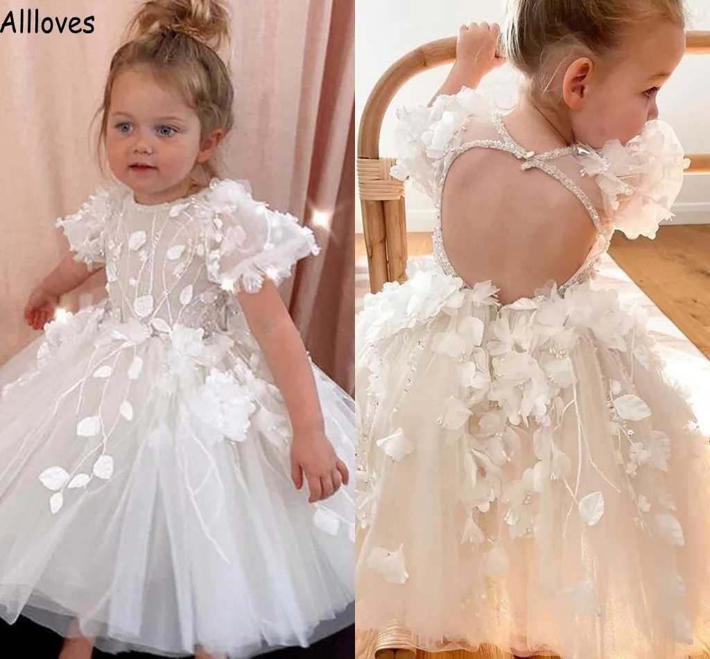 Puffy Cute White Flower Girl Dresses For Wedding 3D Floral Lace Sequins Kort ￤rmar Kids Toddar Pageant F￶delsedag Formella bollkl￤nningar F￶rsta nattvardskl￤nning CL1552