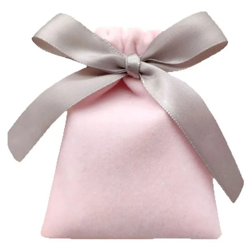 Stojak na biżuterię Różowe aksamitne torby prezentowe Ribbon 7x9cm 10x12cm 12x15cm Pakiet 50 makijażu sznurków imprezowy worek cukierkowy 221205