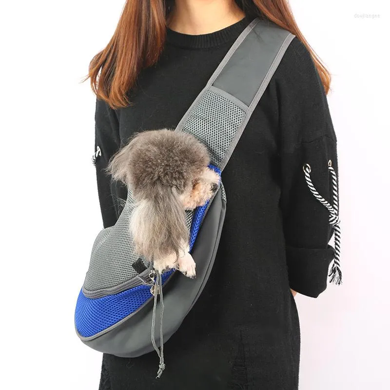 猫キャリアペットバッグ通気性メッシュバックパックと犬旅行ポータブル斜め肩小さい