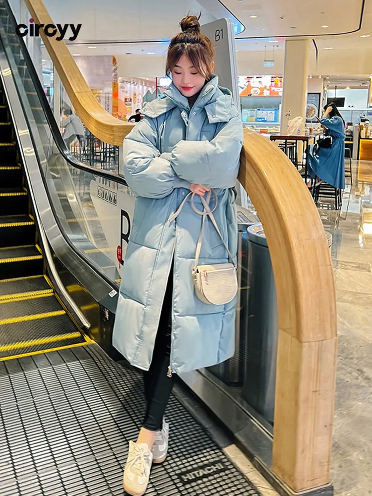 Piumino da donna Parka blu cielo Giacca da donna inverno coreano moda cappotto con cappuccio Xlong addensare caldo abbigliamento femminile imbottito abiti larghi 221205
