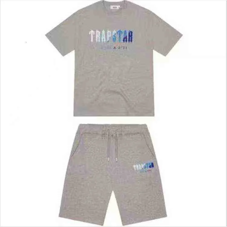 Trapstar Tshirt and Shorts Men Set 트랙 슈트 여름 농구 조깅 스포츠웨어하라 주쿠 짧은 슬리브 탑 티셔츠 정장 11