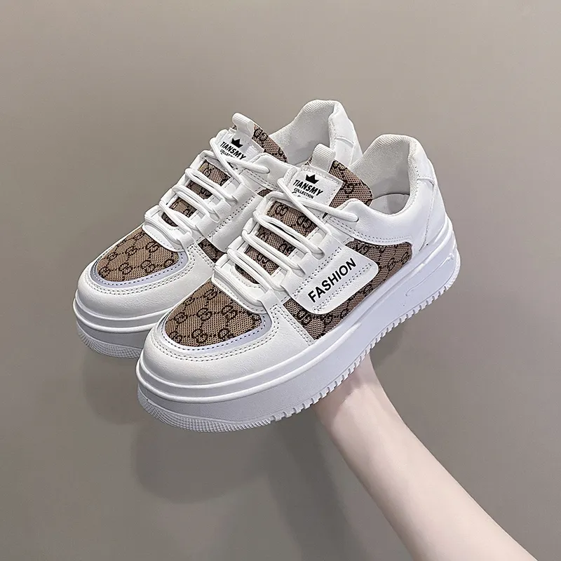 Zomer damesschoenen 2023 witte schoenen op platform dames vrouw vulcanisatie casual pu lederen sneaker wit dikke sneakers lente wandelschoenen