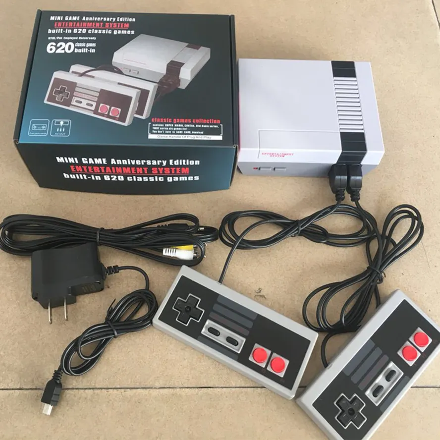 Lecteurs de jeux portables 620 Retro Super Classic Mini TV Console de jeux vidéo familiale 8 bits Built-620-in NES FC SFC Handheld Gaming Player Cadeaux d'anniversaire de Noël