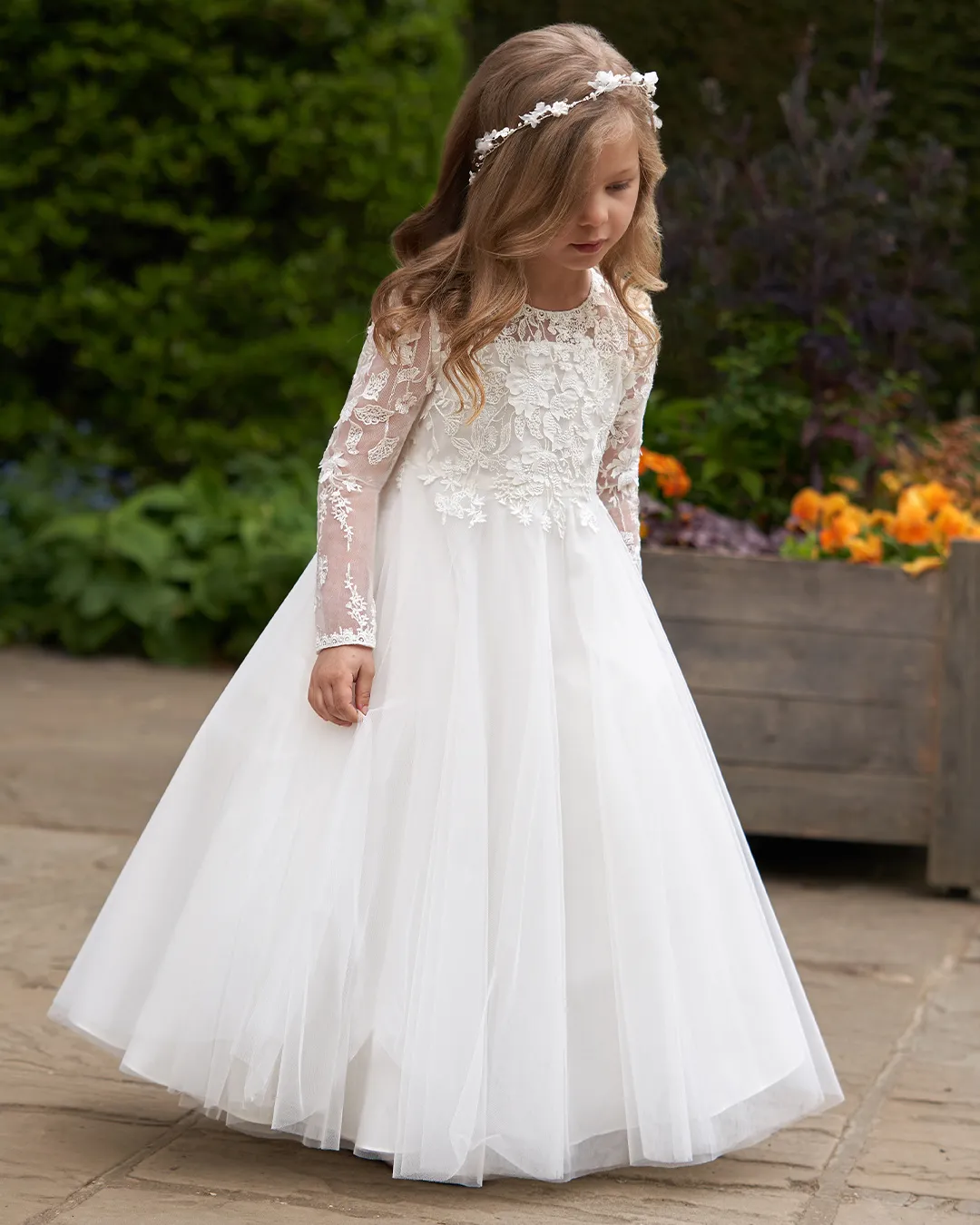 Boho Lace Flower Girl First Communion Dress for Special Occasions - Perfect for Bridesmaids, Weddings, and Christmas Photoshoots - Available in White Boho Lace Flower Girl First Communion Dress for Special Occasions - Perfect for Bridesmaids, Weddings, and Christmas Photoshoots - Available in White