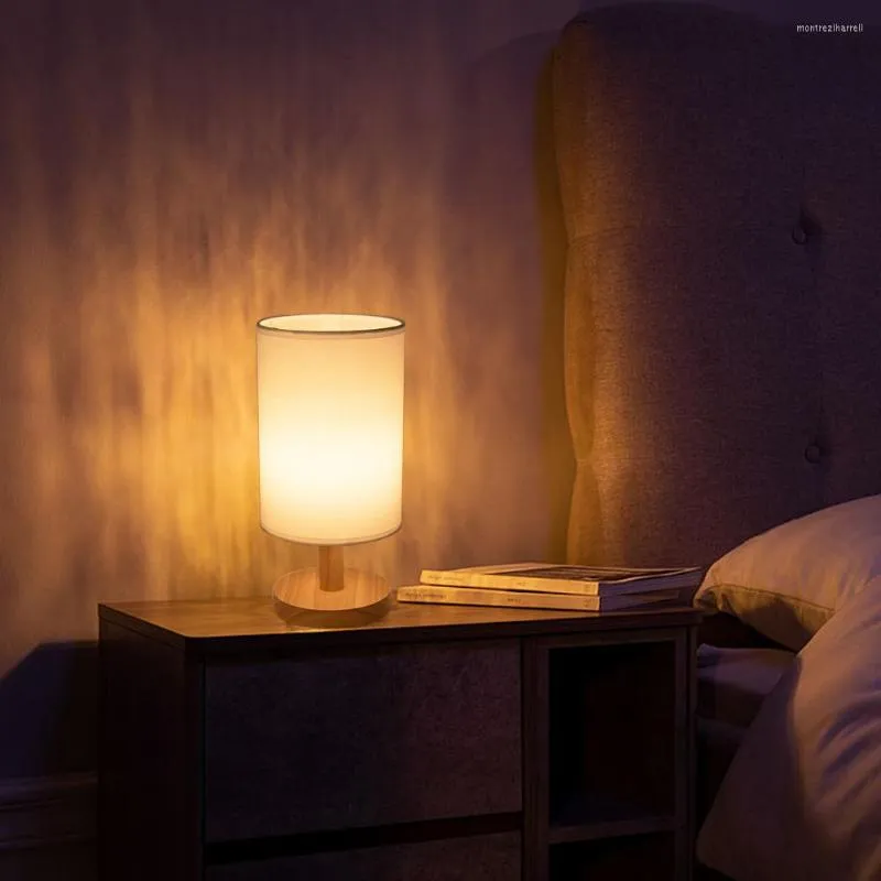Lampes de table lampe de bureau en bois décoration nordique USB alimenté veilleuse Protection des yeux appareil ménager pour dortoir universitaire