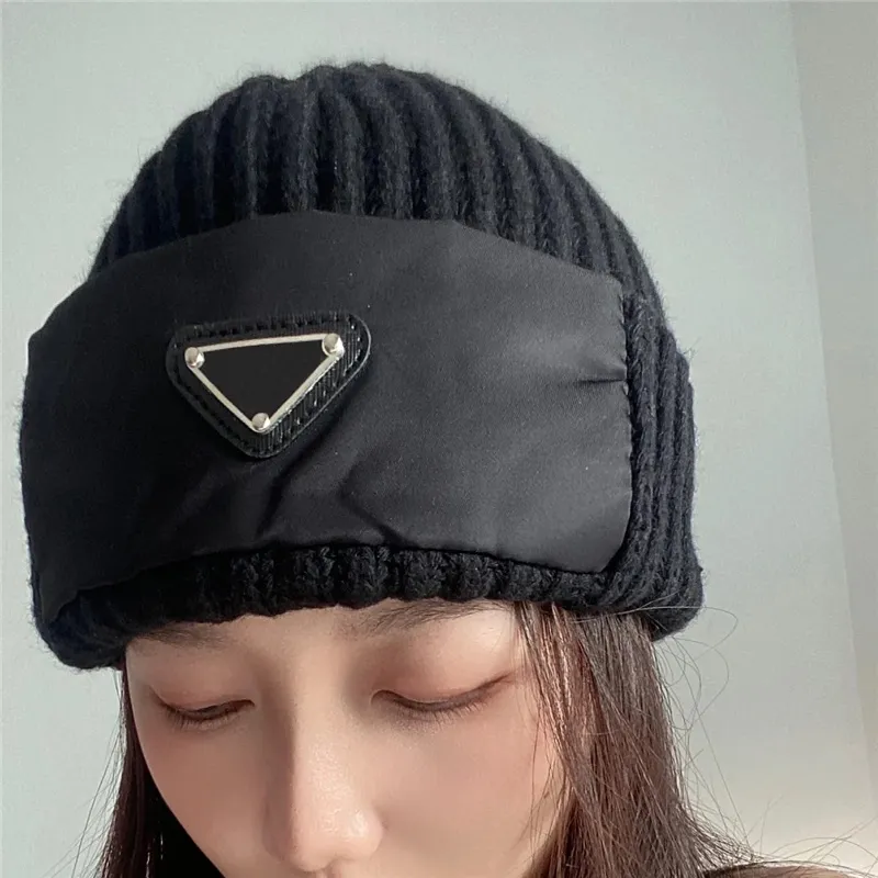 Gorros de designer unissex para mulheres, moda masculina, chapéus justos de luxo gorro de lã de inverno preto branco chapéu de rua chapéus de malha macios