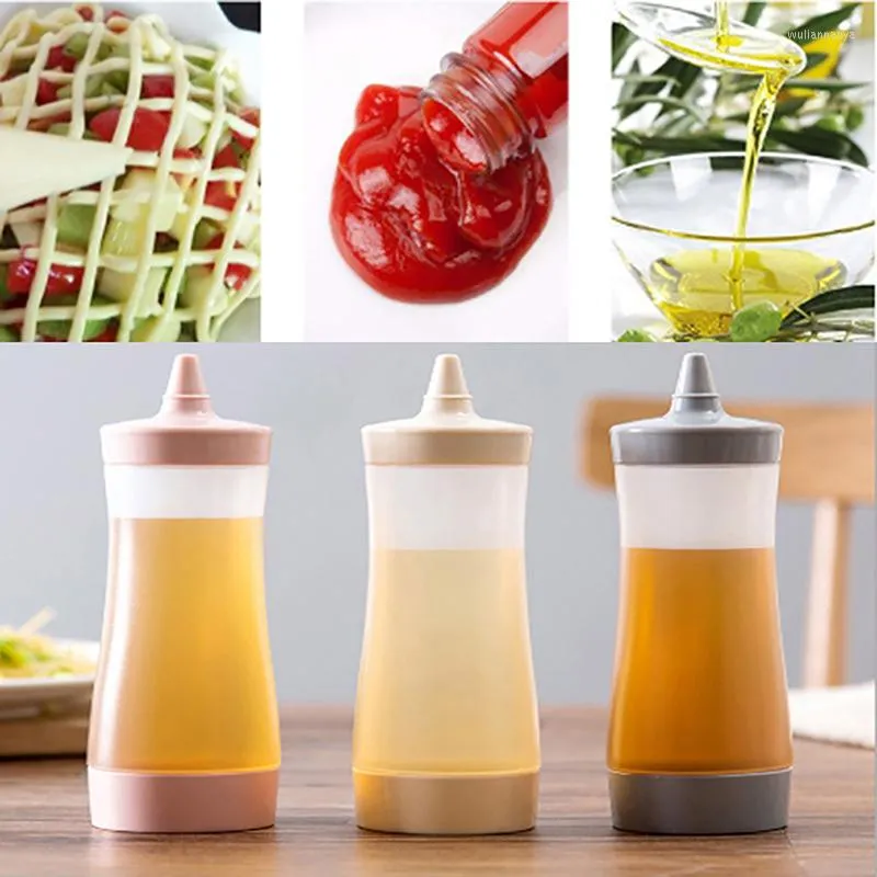 Bottiglie di stoccaggio Salsa Aceto Olio Ketchup Sugo Ampolla Accessori da cucina Dispenser per condimenti in plastica per barche Bottiglia da spremere