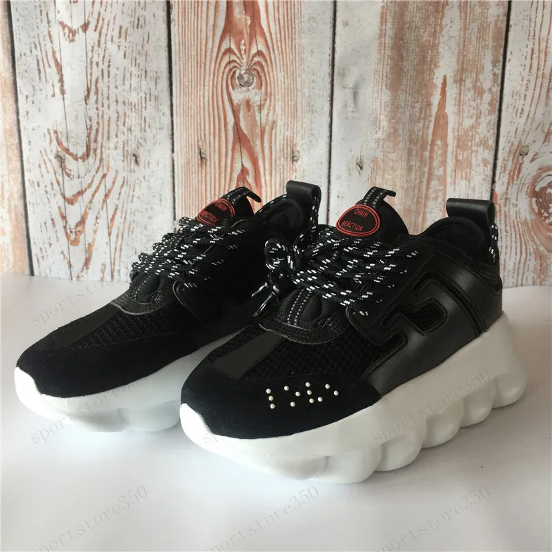 2023 Nouvelle-Italie Chaussures décontractées Reaction de hauteur Réaction Reaction Designer Sping Sping Fall Sneaker Triple Noir blanc Multi-couleur hommes Femmes Trainers 955 926