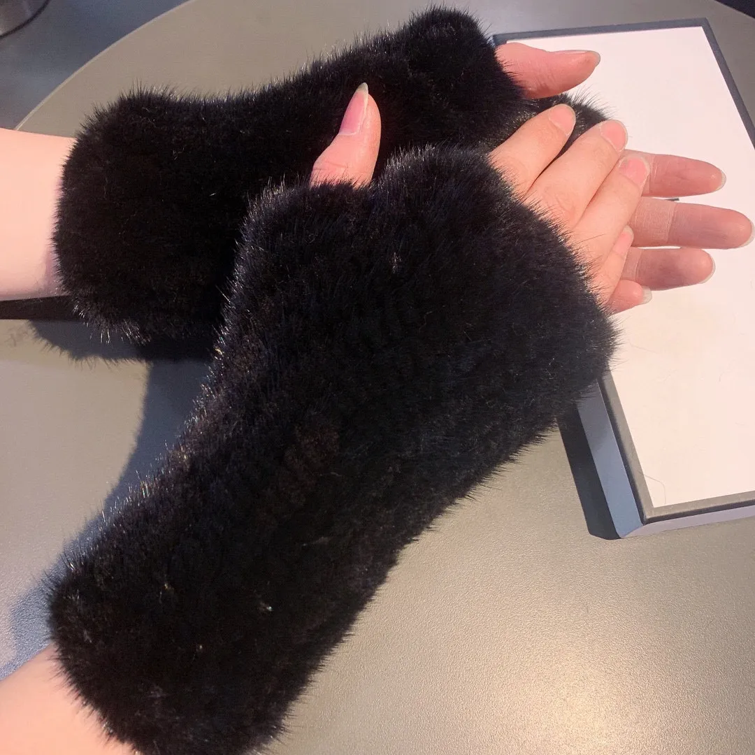 guantes de diseñador guante de mujer Muñeca calor piel de conejo manopla de invierno para mujer réplica oficial Contador de calidad Tamaño europeo T0P calidad 019