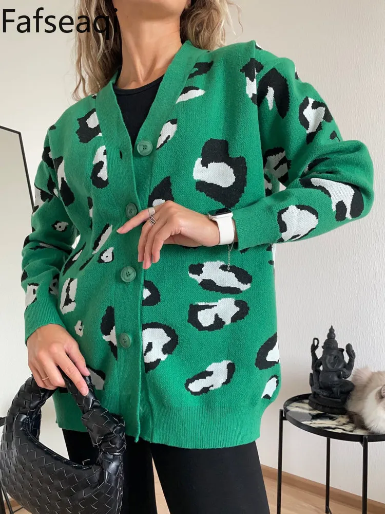Femmes S Knits Tees Winter Beige Leopard Print Cardigan Femmes avec boutons Veste surdimensionnée verte lâche épaisse chaude tricotée pour femmes 221206
