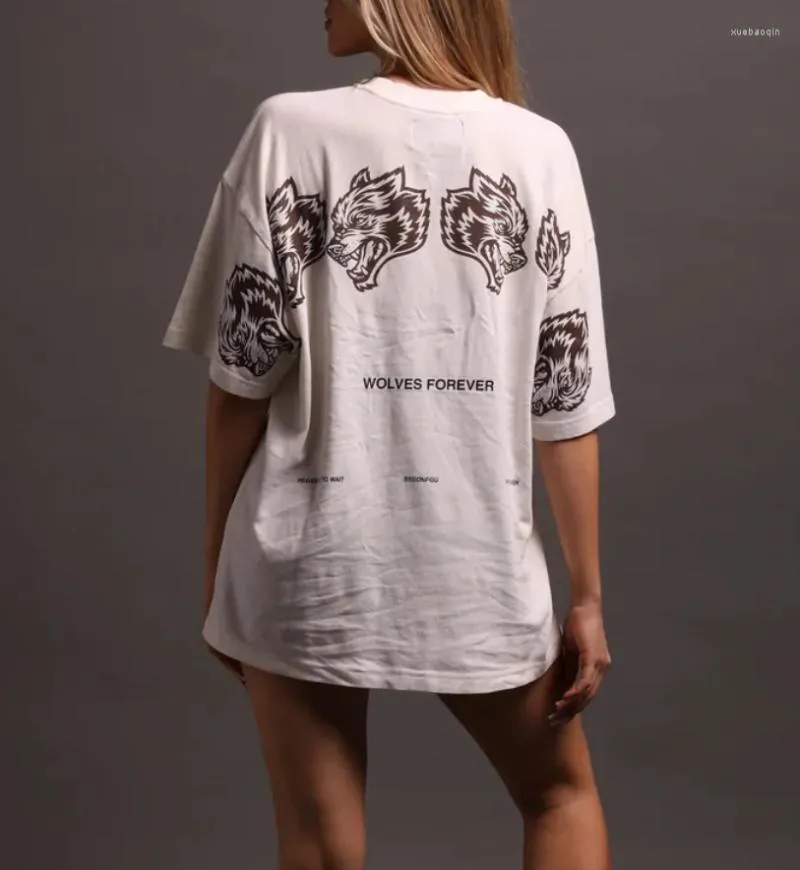 قميص T Darc Darc Shirt كبير الحجم الرياضي Tee في الرجال البيض نساء نساء عالية الجودة الحبر الرقمية طباعة الولايات المتحدة الحجم