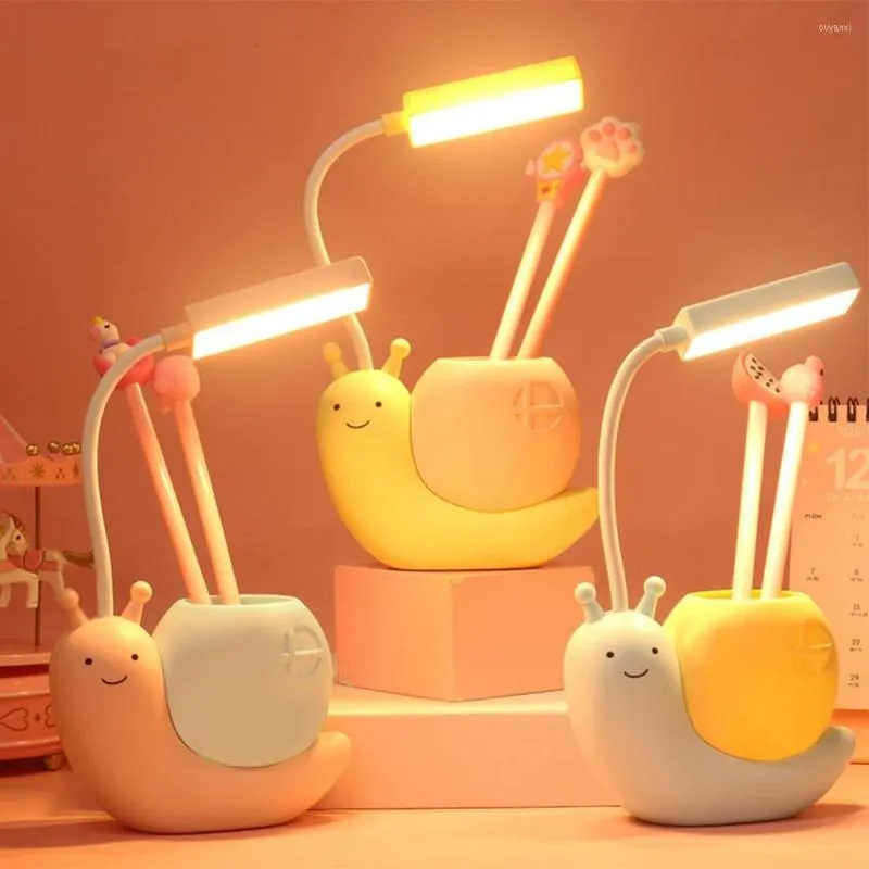 مصابيح طاولة كرتون لطيف رائد فضاء Snail Desk Bedside Room Decoration LED Night Light