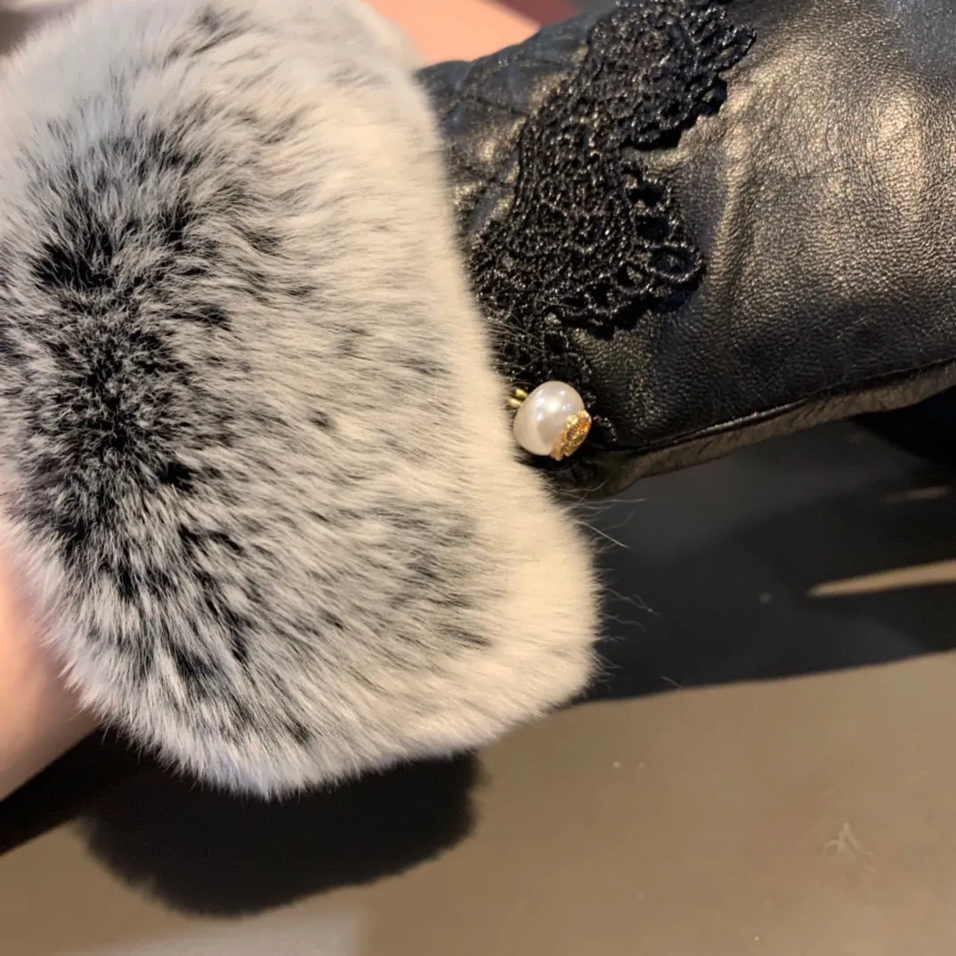 Designer handskar läder ch handskar damer fårskinn kanin päls vintermitten för kvinnor officiell replika counter kvalitet europeisk storlek t0p perfekt present rr