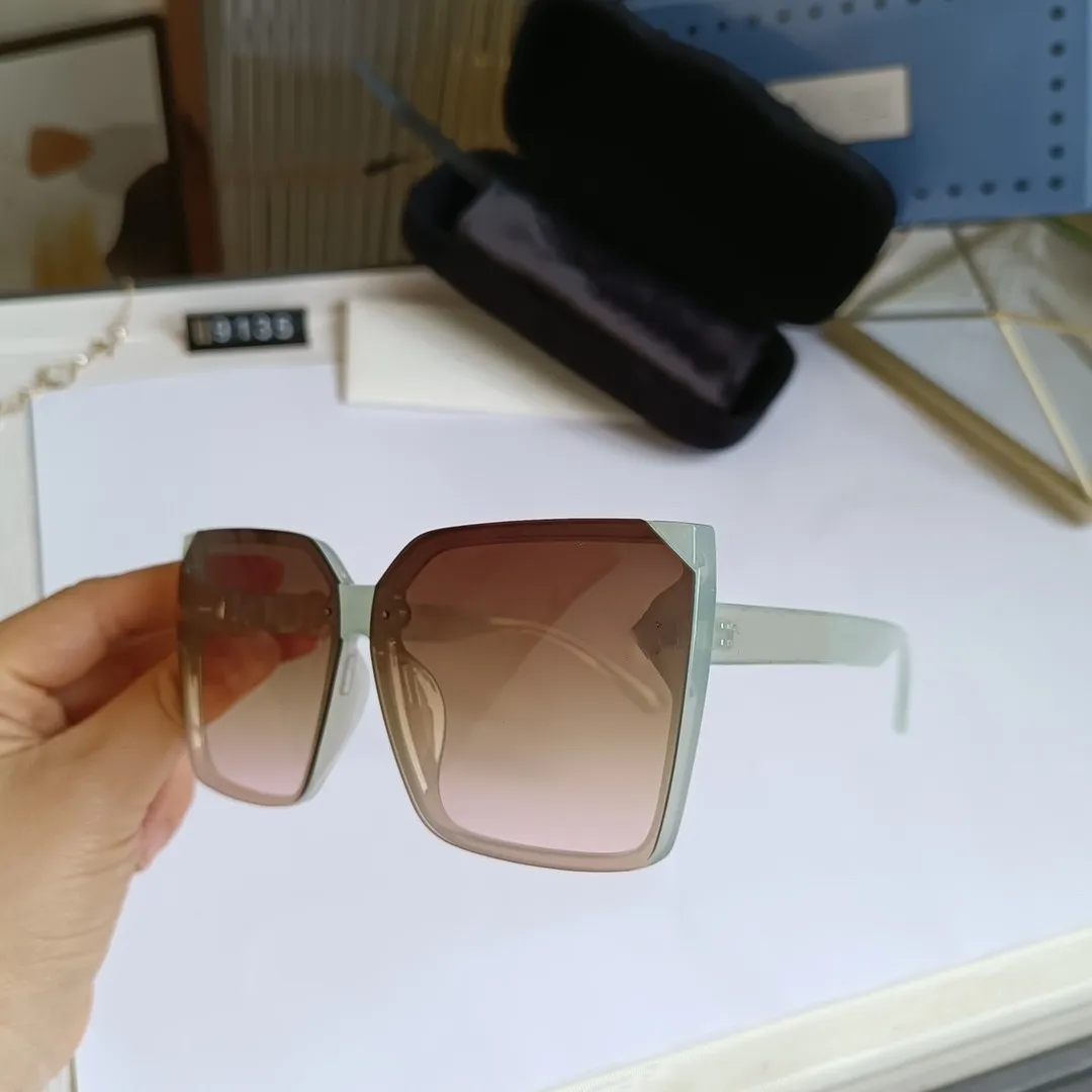 Topp lyxiga polariserade solglasögon Polaroid Lens Designer Womens Mens Goggle Senior Eyewear for Women Geryeglasses Frame Vintage Sun Glasses With Box9135