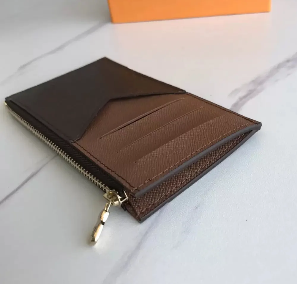 Etui na karty Projektant Mężczyźni Kobiety Etui na karty Skóra jagnięca Mini portfele Kieszonka na monety Kieszenie wewnętrzne Kieszenie Prawdziwa skóra ENVELOPPE CARTE DE VISITE bag 64038