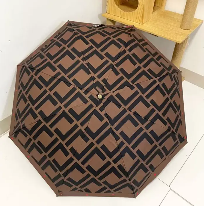 Modedesigner Regenschirm Dreifache Vollautomatik Black Coating Dual Purpose Girl Studentin Sonnenschutzmittel