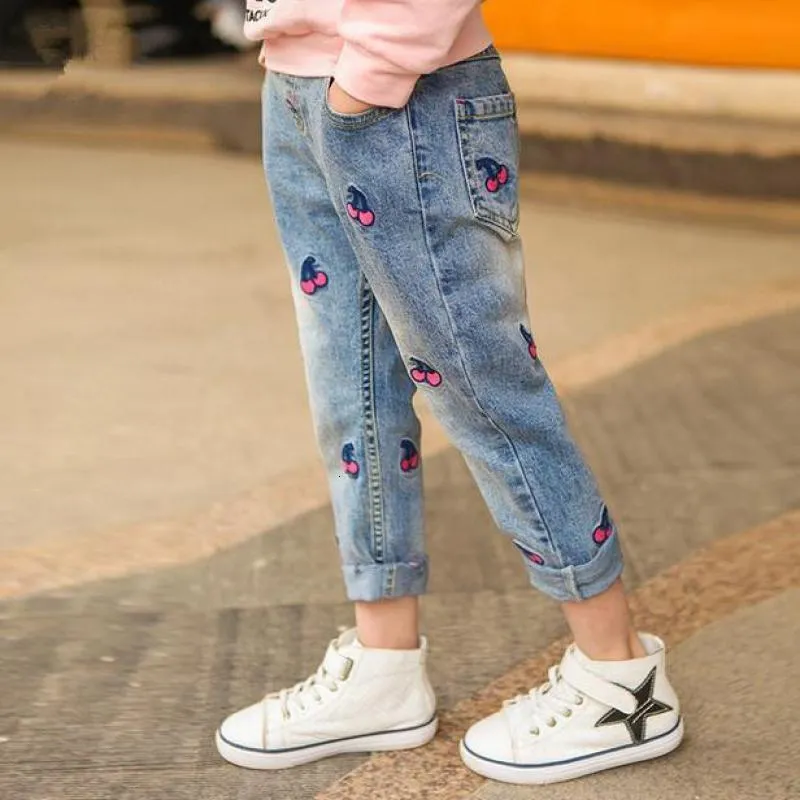 Trousers Girls Autumn Winter Cherry Printed Denim Pants Kids Jeans for Teenagers Ripped 3 12Years 221207